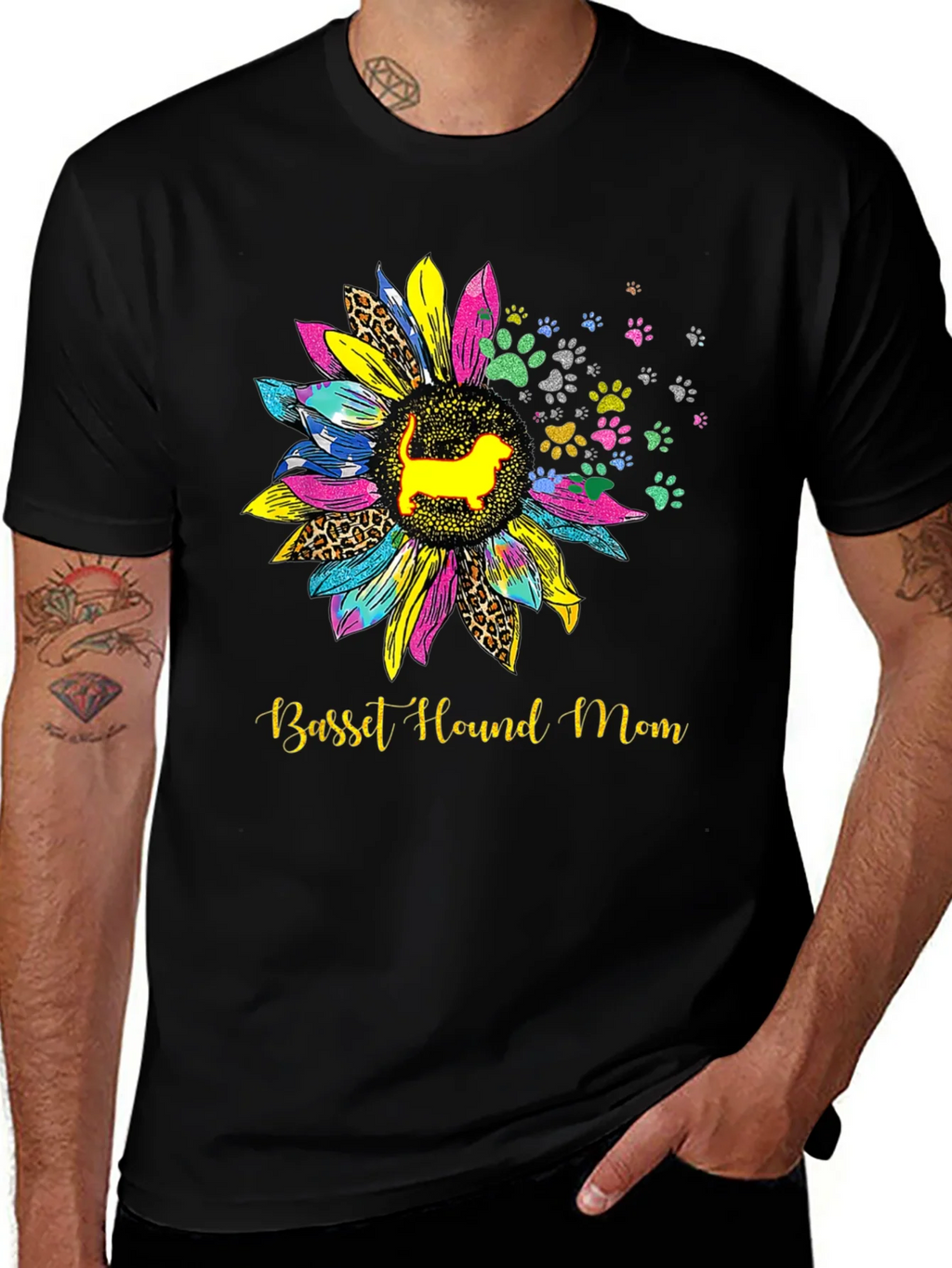 Basset Hound Mom Sunflower Graphic Tee product image 1